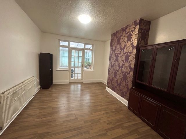 Property photo 3 of 26