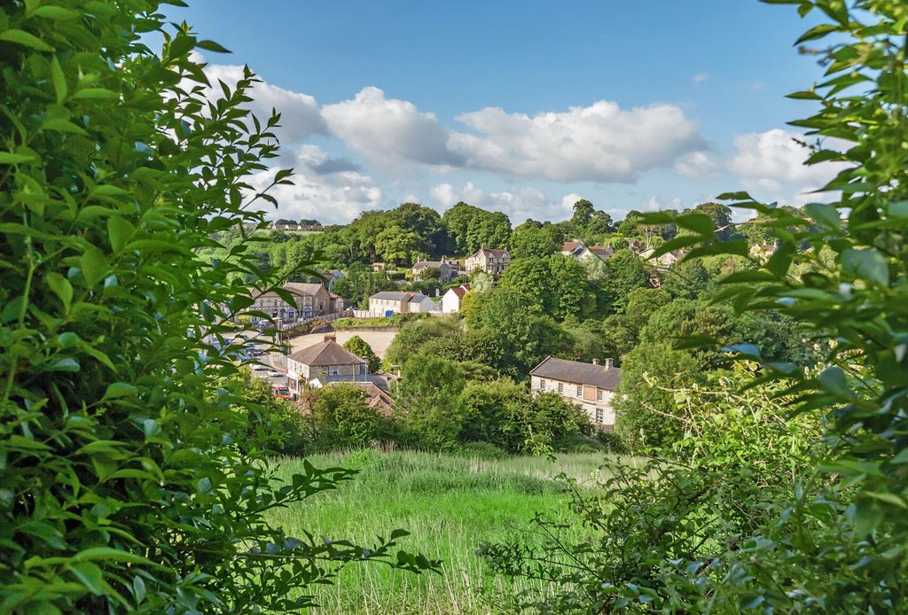 Property photo 3 of 23 1298331-7-683d826...