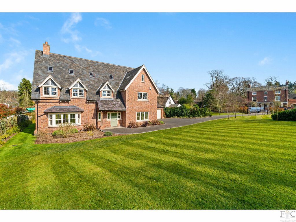 Property photo 2 of 18
