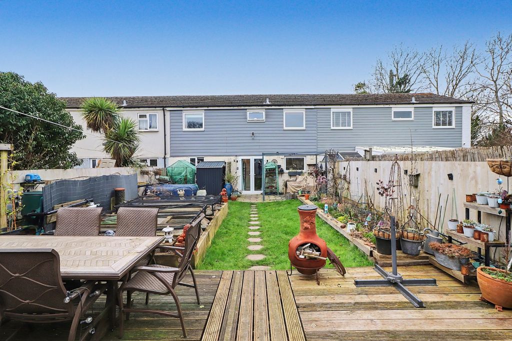 Property photo 2 of 12 Picture No. 19