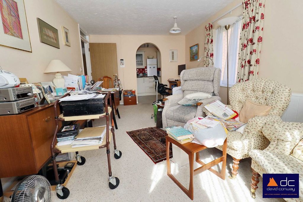 Property photo 2 of 5