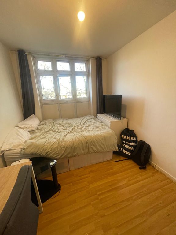 Property photo 2 of 5