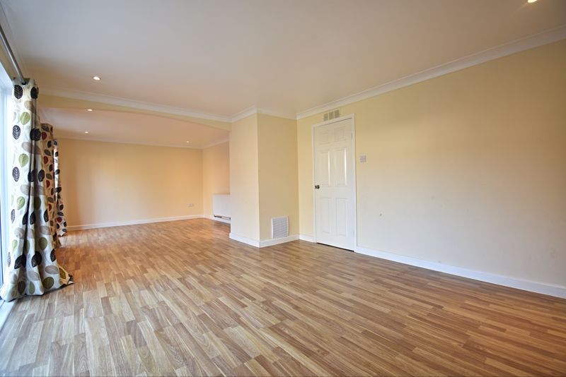 Property photo 3 of 18 Photo 5