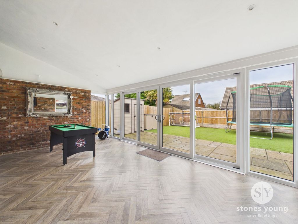 Property photo 2 of 26