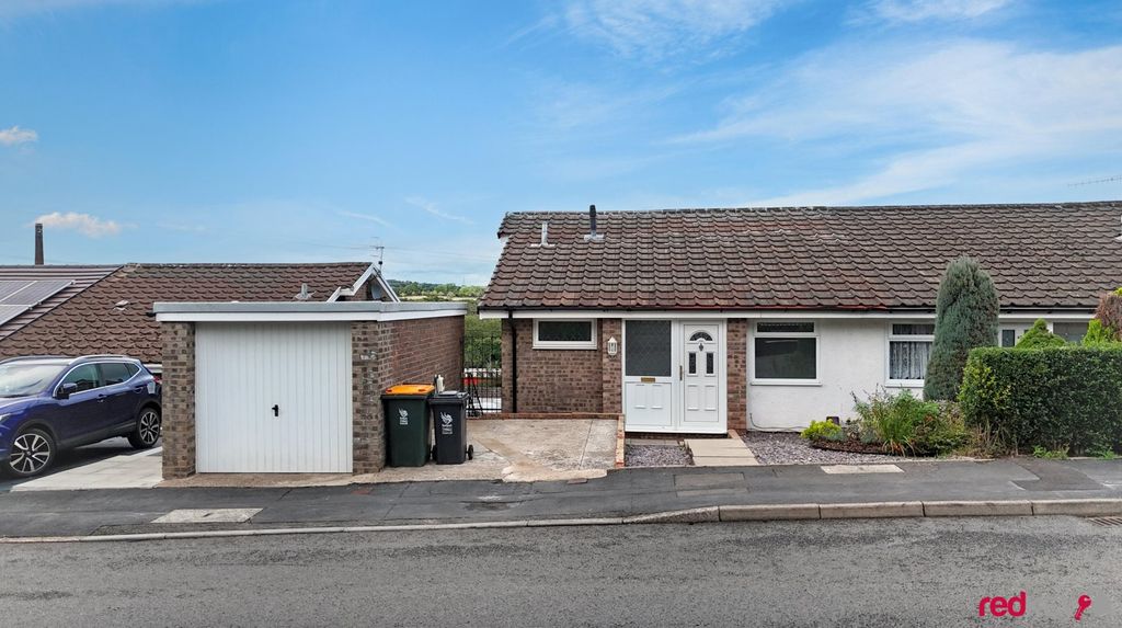 Property photo 1 of 12 External