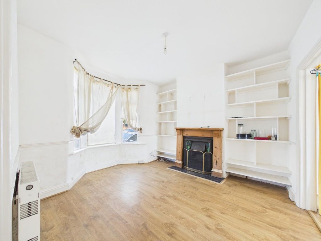 Property photo 2 of 17 Cam01530G0-Pr0396-Still002.Jpg