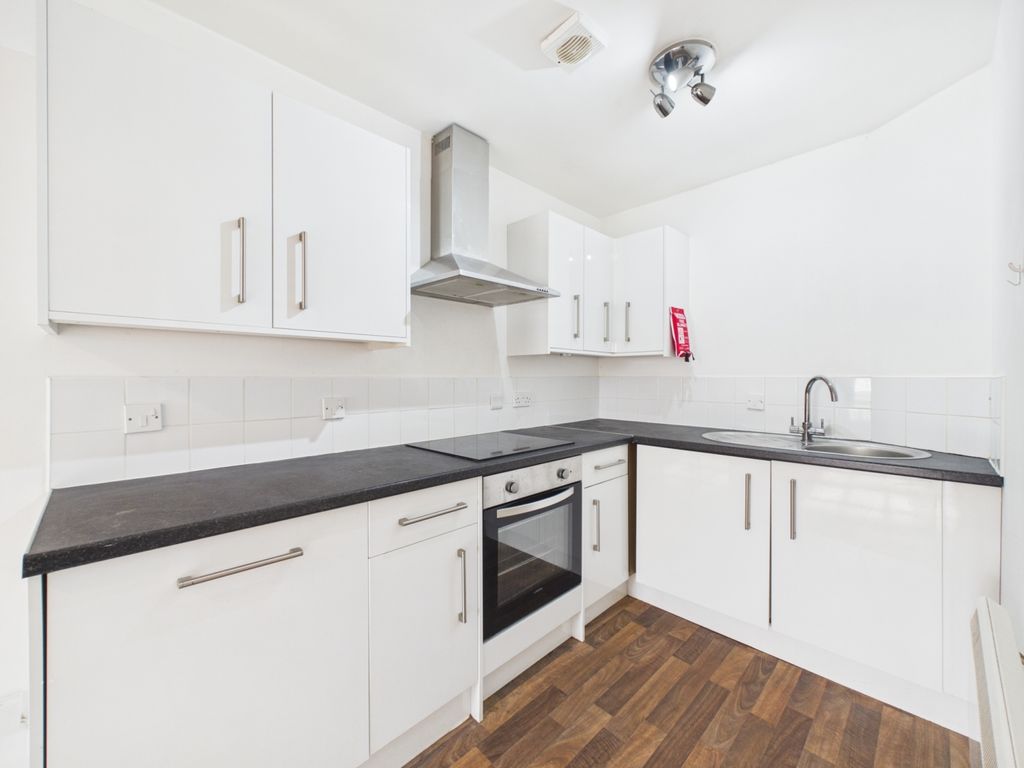Property photo 1 of 6 Cam01791G0-Pr0276-Still010