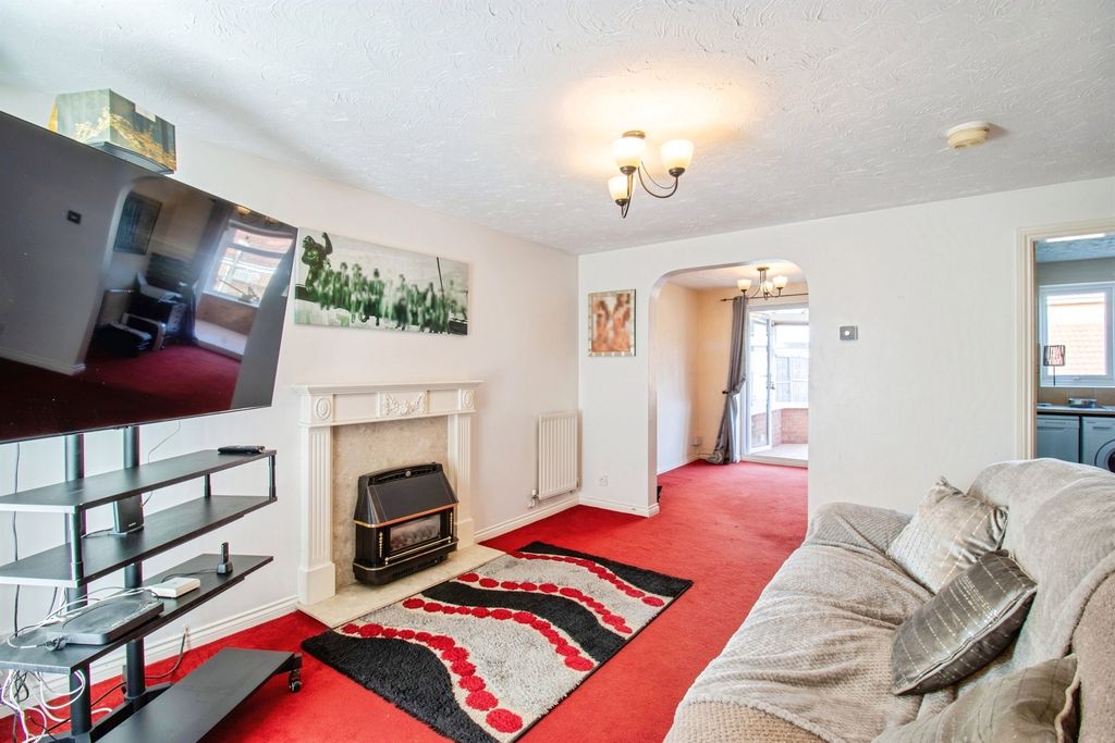 Property photo 3 of 16