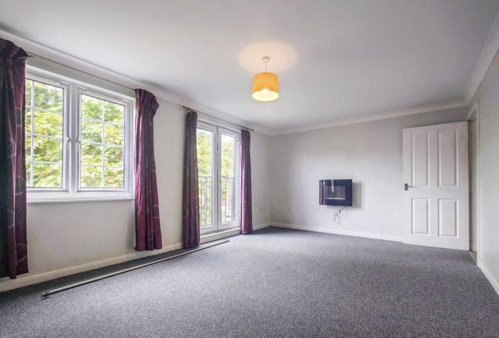 Property photo 2 of 10 57257.Jpg