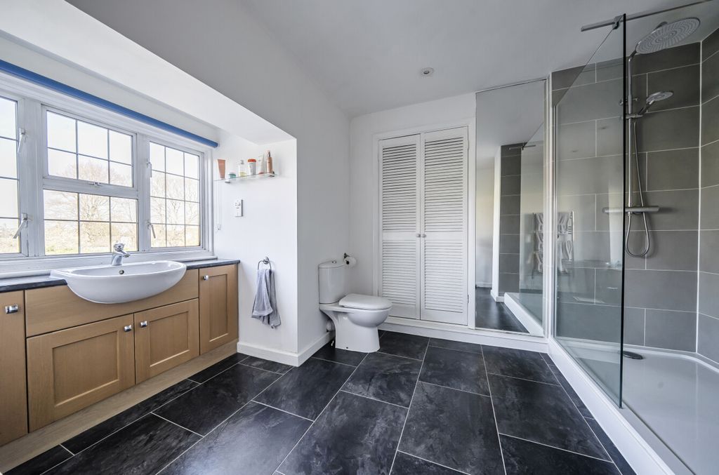 Additional image 32 of 5 bed detached house for saleMerrow, Guildford, Surrey GU1