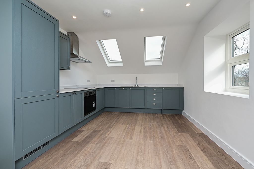 Property photo 2 of 6 Kitchen Area