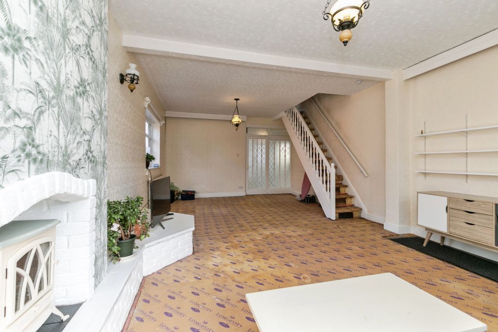 Property photo 2 of 13 Lounge/Dining Room