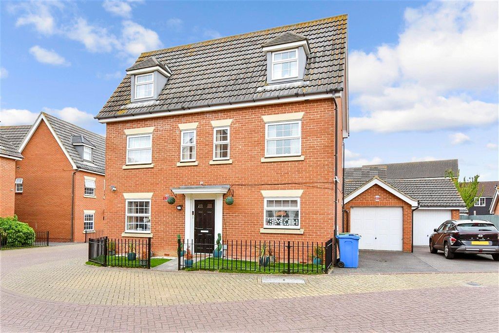 Property photo 2 of 17 Front (Web)