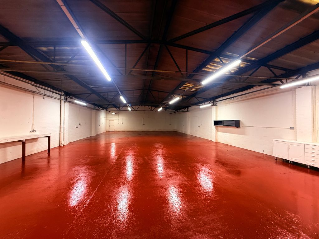 Property photo 1 of 5