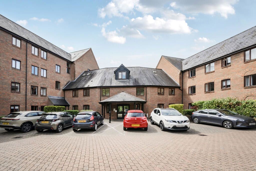 Property photo 2 of 11