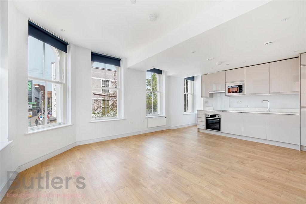 Property photo 1 of 11 Hs198A_F1-006_Wm.Jpg