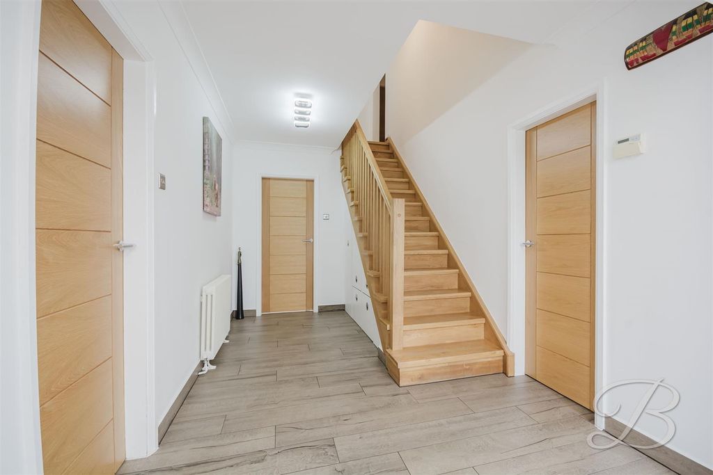 Property photo 2 of 39 Ccltd-39.Jpg