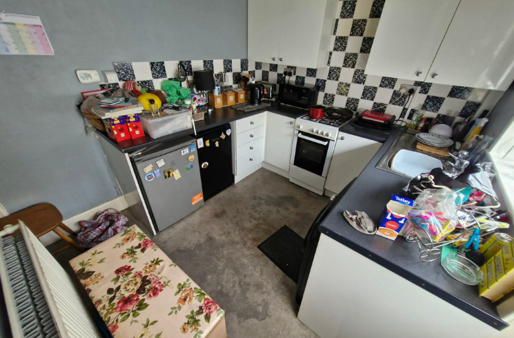 Property photo 3 of 8