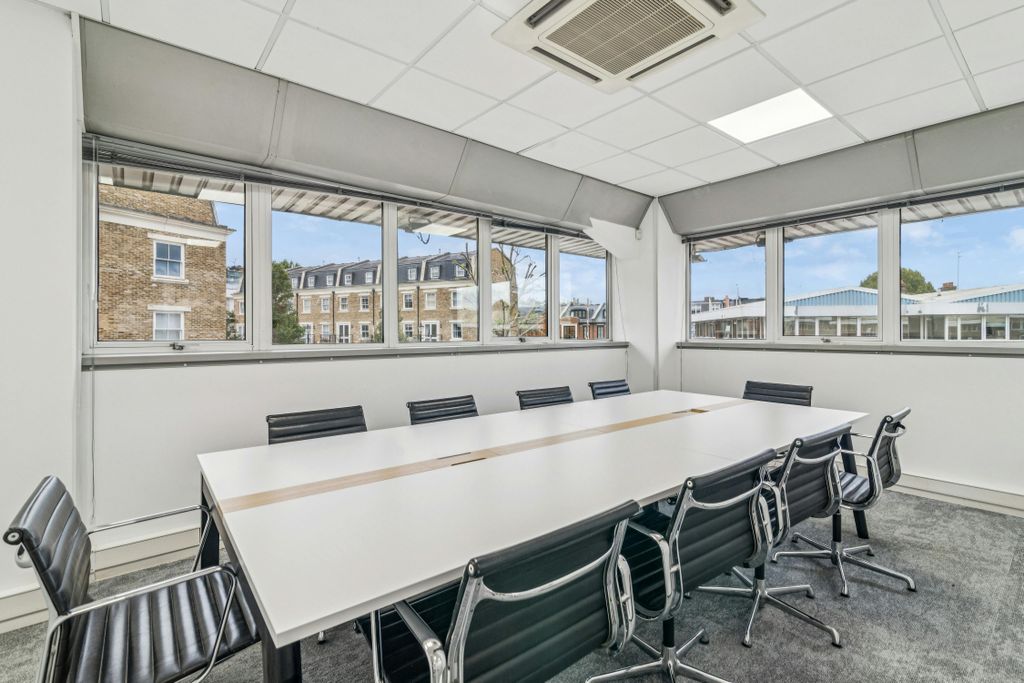 Property photo 3 of 13 15.Jpg