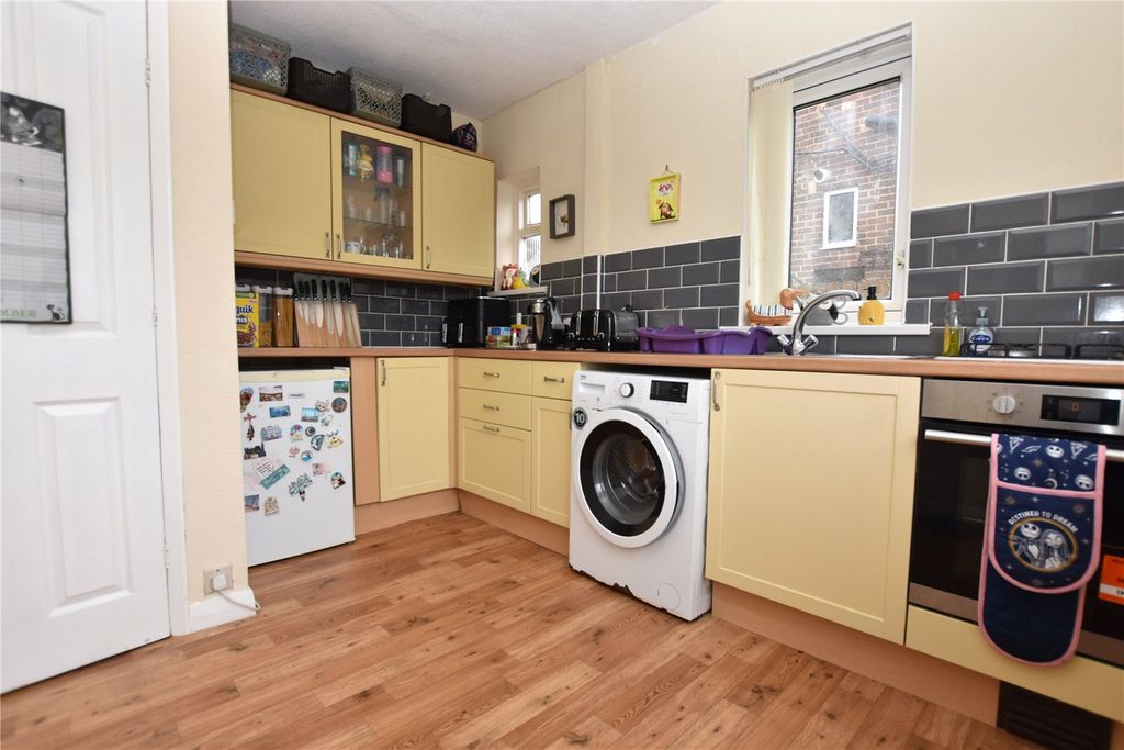 Property photo 3 of 16 Picture No. 16