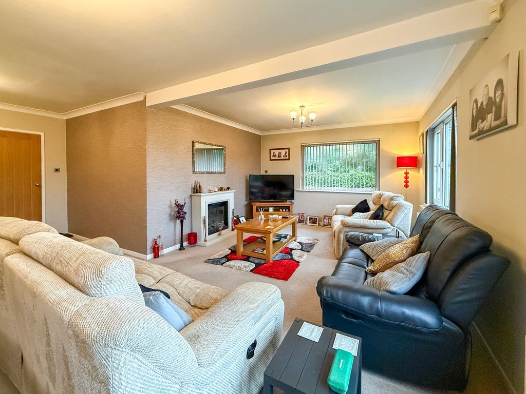 Property photo 2 of 23