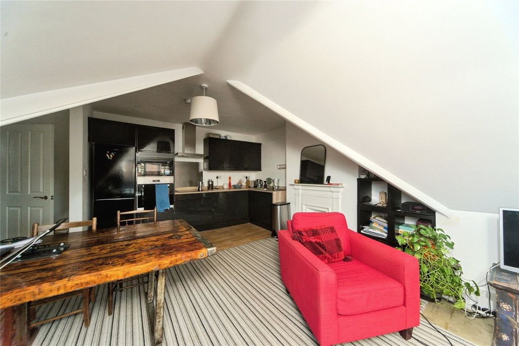 Property photo 3 of 12 Picture No. 12