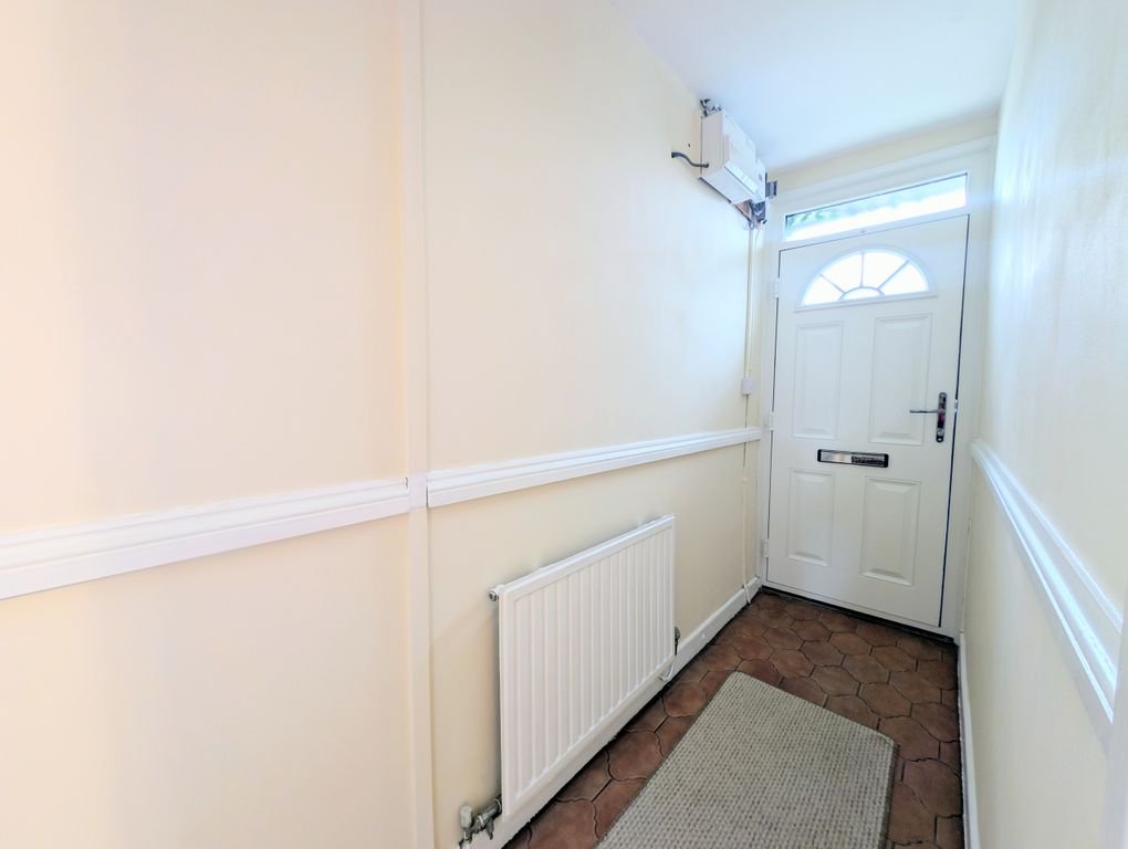 Property photo 2 of 28 Hallway