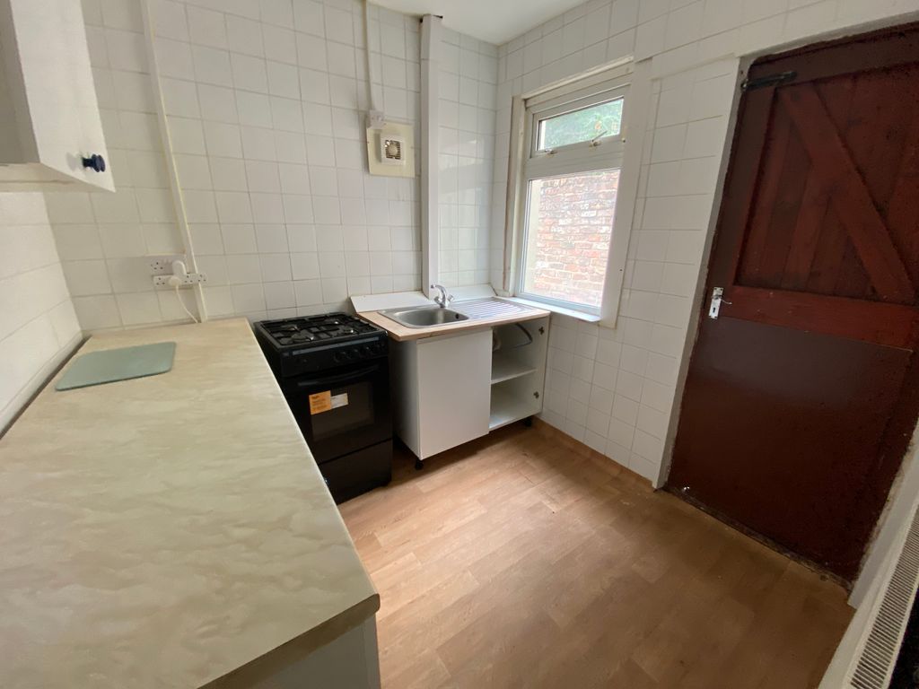 Property photo 2 of 4 Kitchen