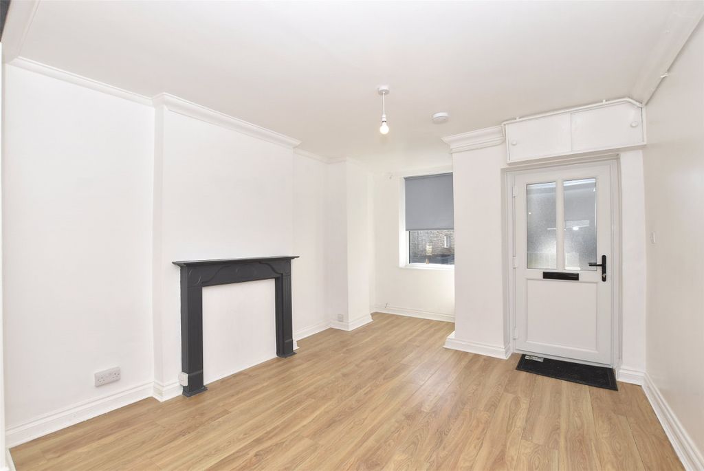 Property photo 3 of 12 Reception Room