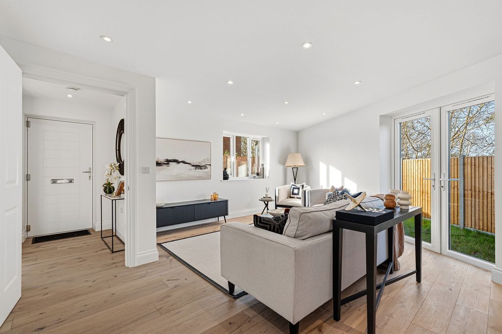 Property photo 3 of 26