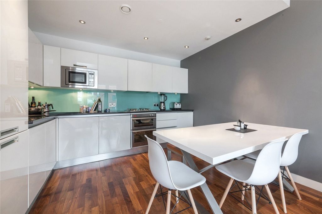 Property photo 2 of 15 Picture No. 09