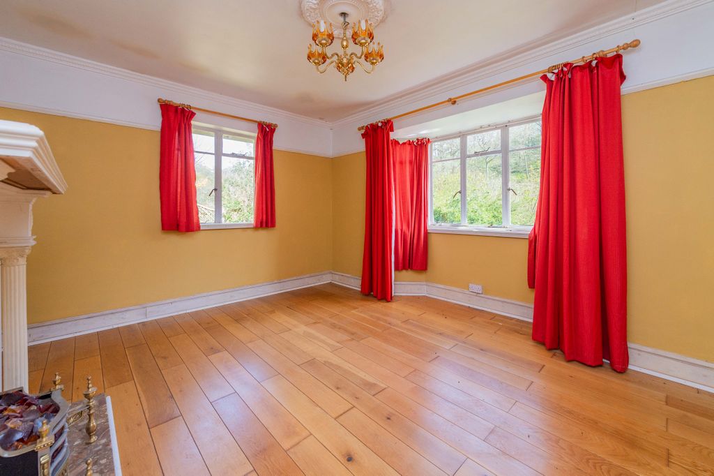 Property photo 3 of 16