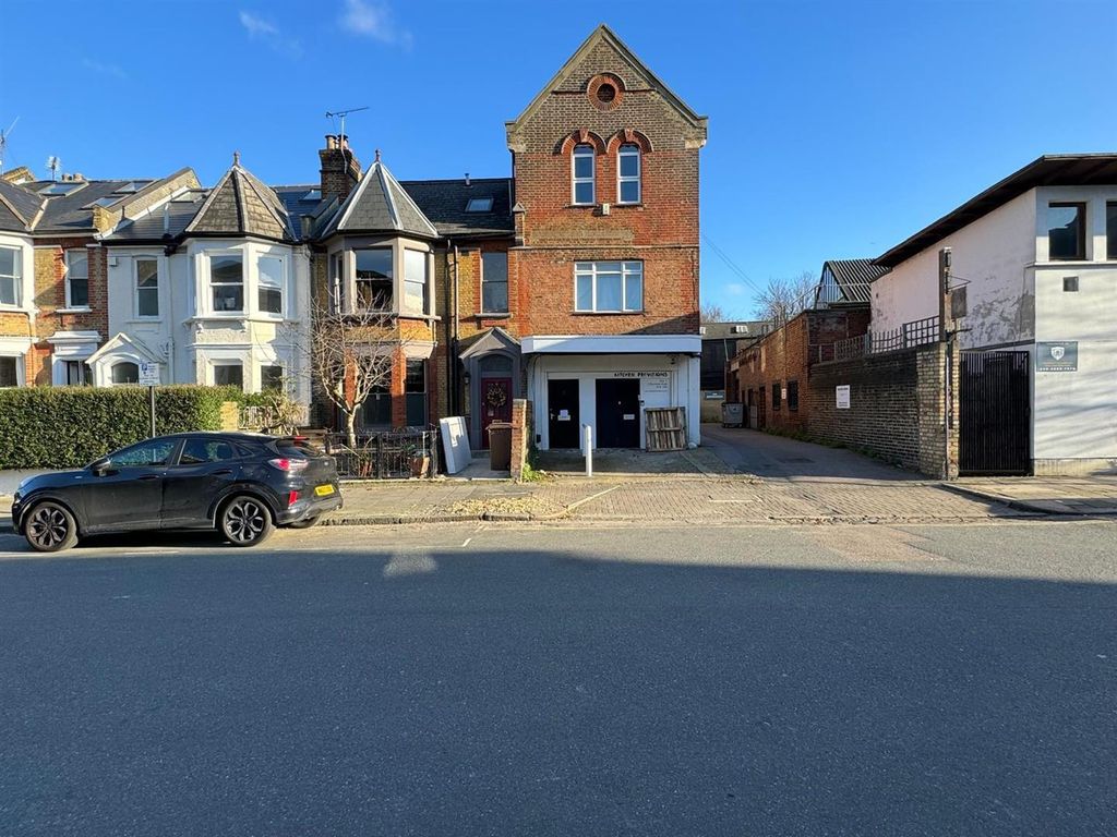 Property photo 1 of 13