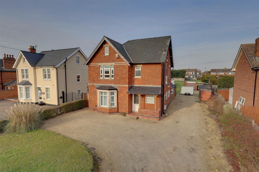 Property photo 1 of 23