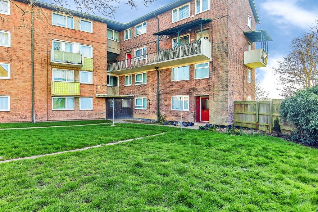 Property photo 1 of 19