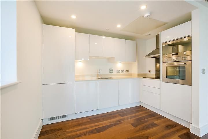 Property photo 2 of 11 Kitchen