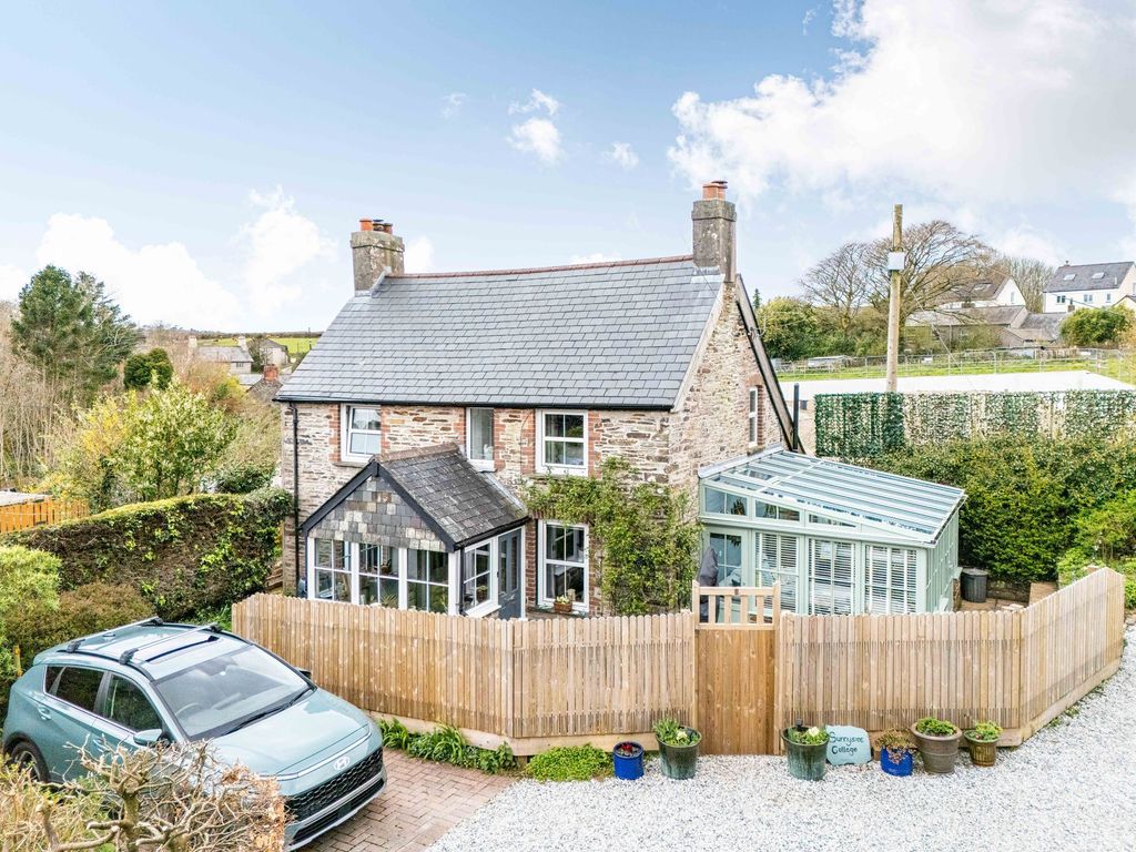 Property photo 1 of 45