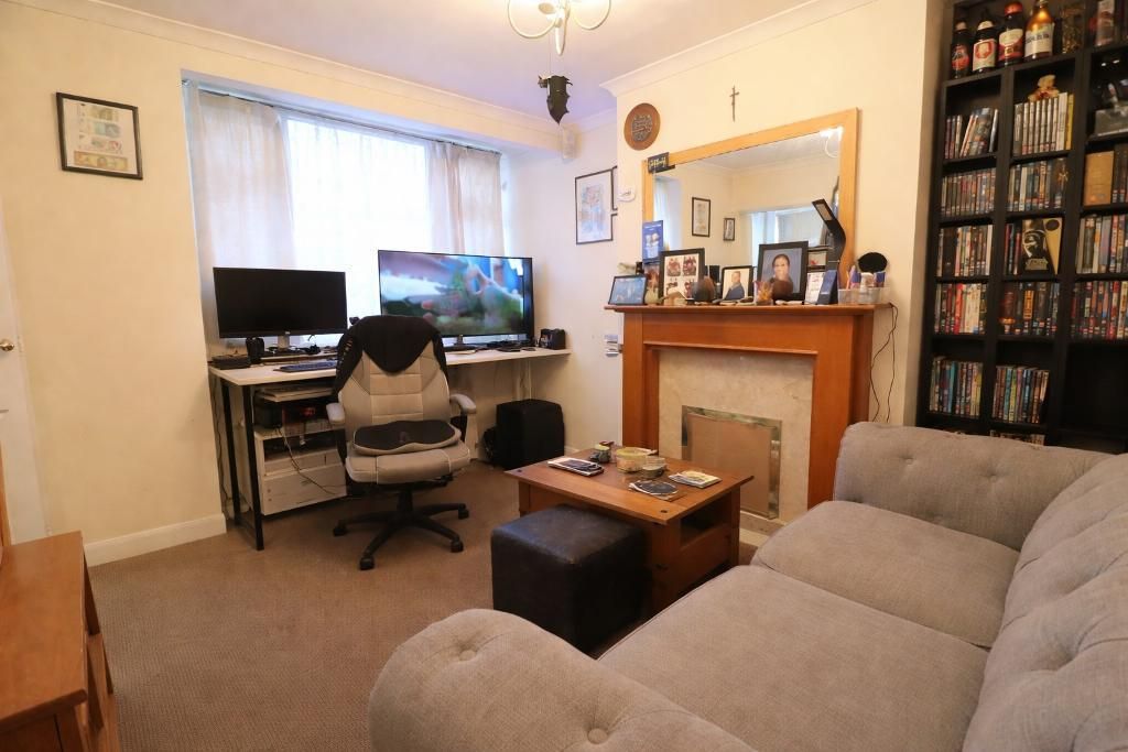 Property photo 2 of 6 Photo 2