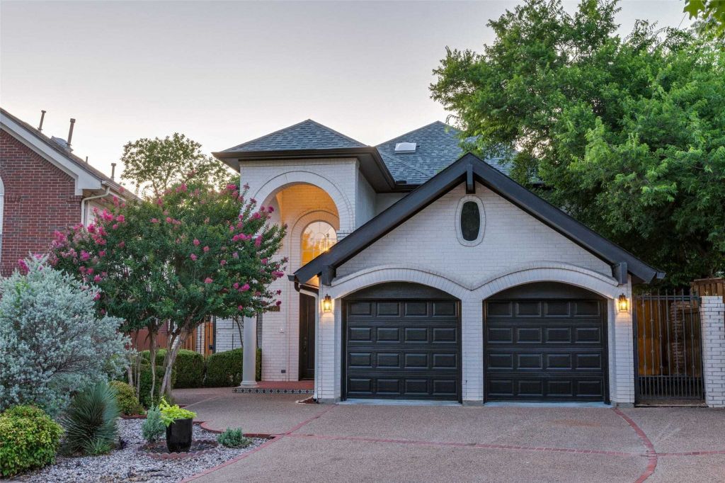 Property photo 1 of 31