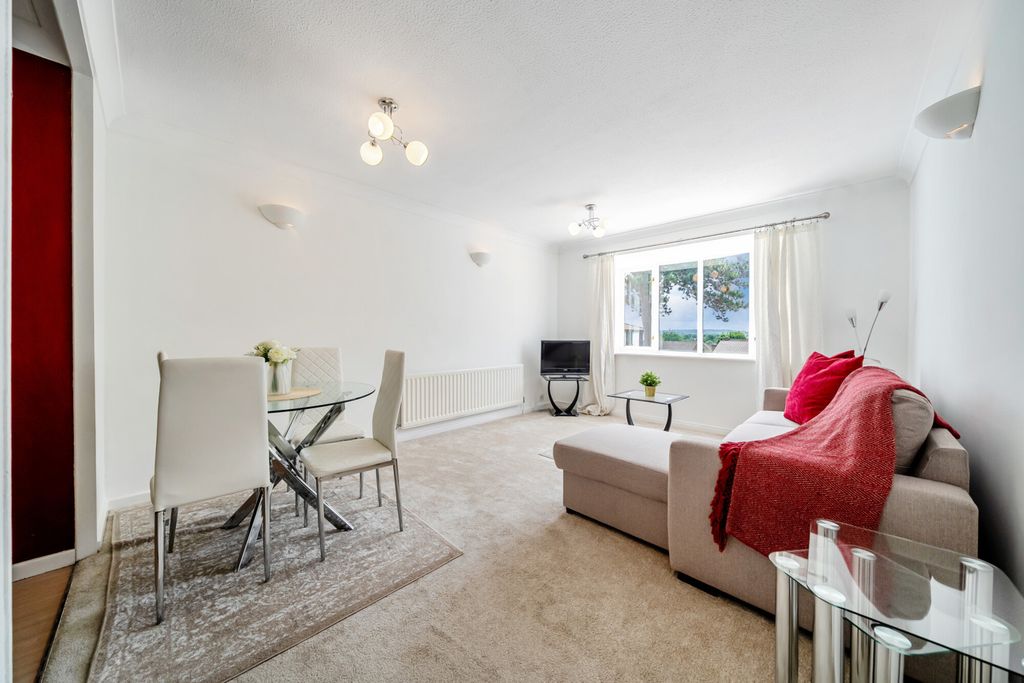 Property photo 3 of 23 1472156-1-6A22Ccd...