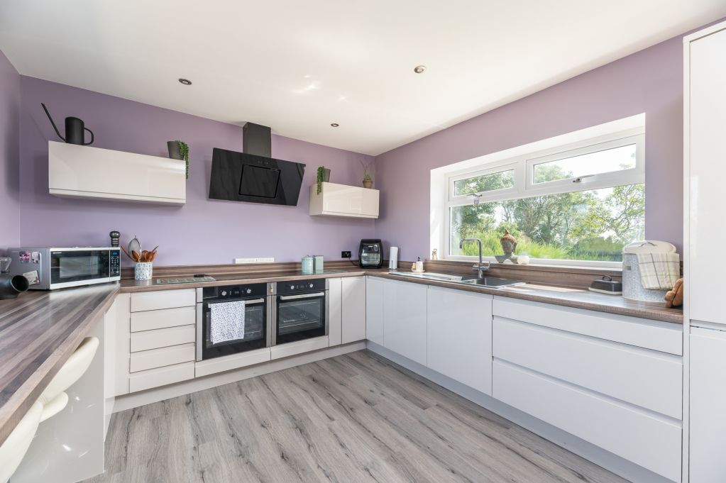 Property photo 3 of 50 Dining Kitchen