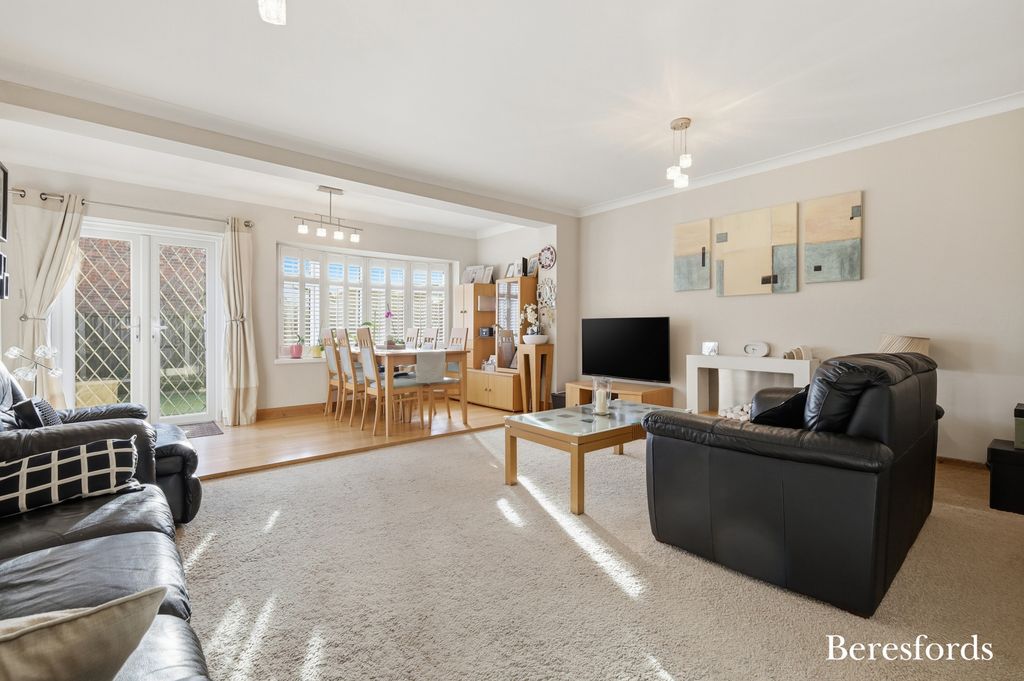 Property photo 1 of 23 Picture No. 18