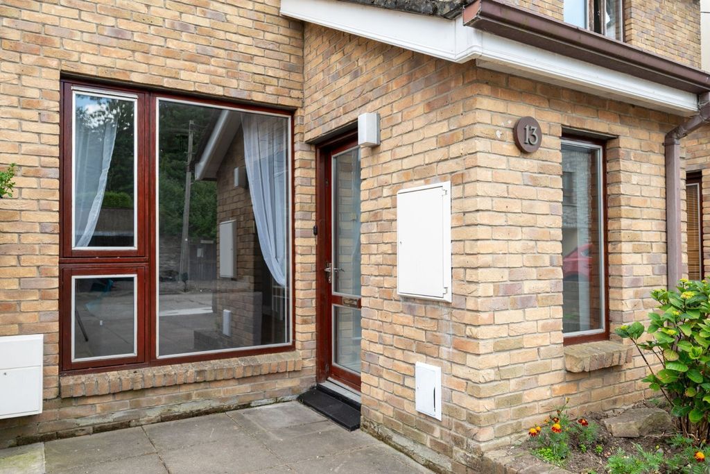 Property photo 2 of 27 Images