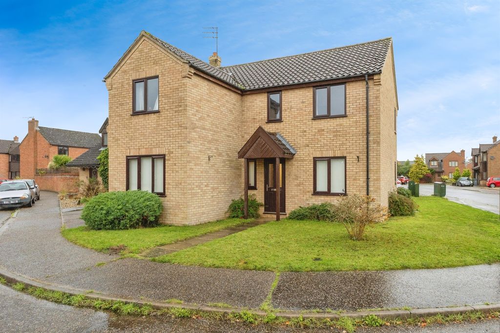 Property photo 1 of 18