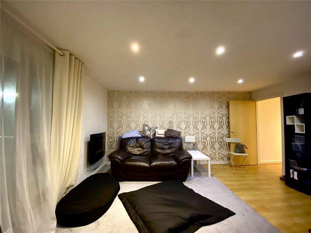 Property photo 1 of 7 Picture No. 12