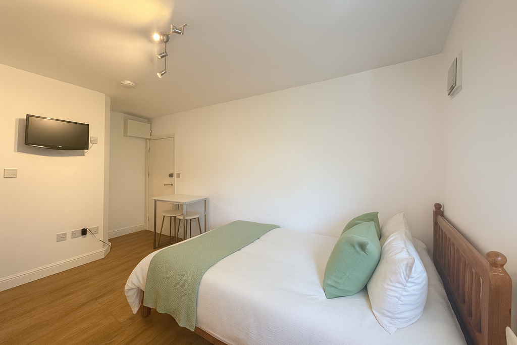 Property photo 2 of 6 Property