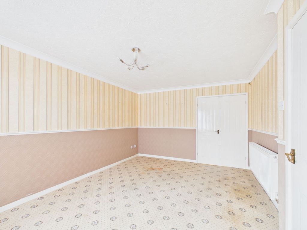 Property photo 2 of 26