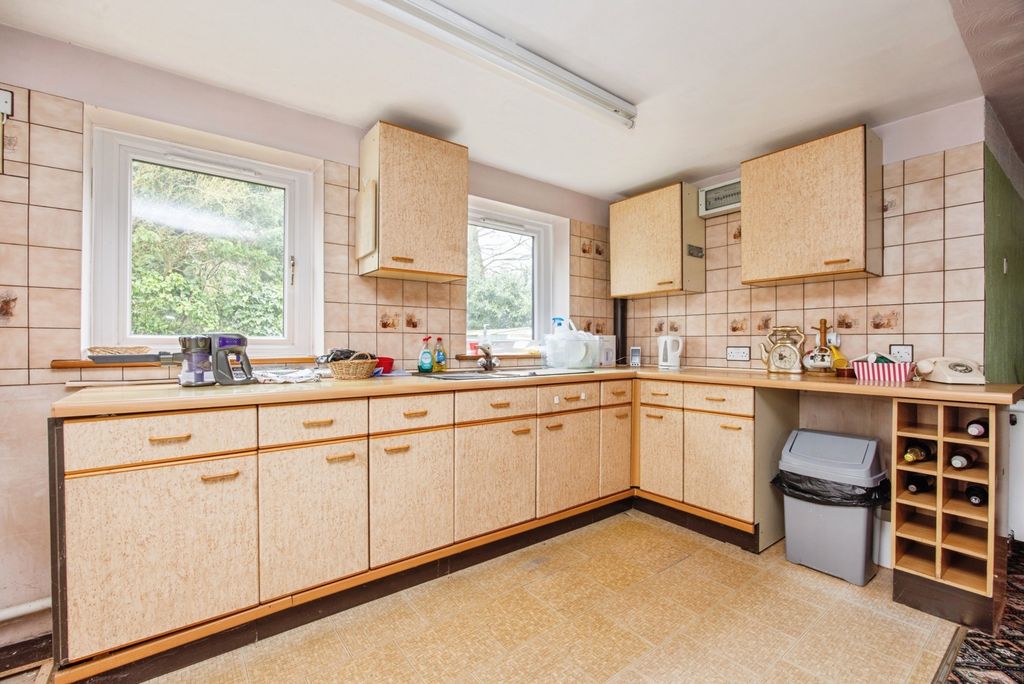 Property photo 3 of 21 Pbox-Img.Jpg