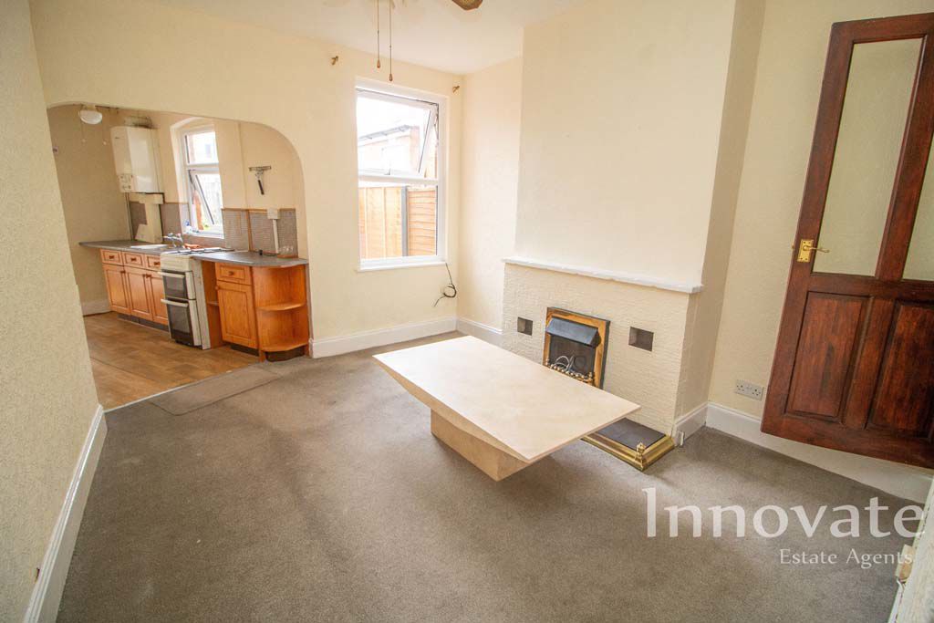 Property photo 3 of 10 Photo 2