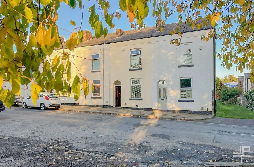 Property photo 1 of 42 Lphrwmusgeqknmeqh97Pug.Jpg